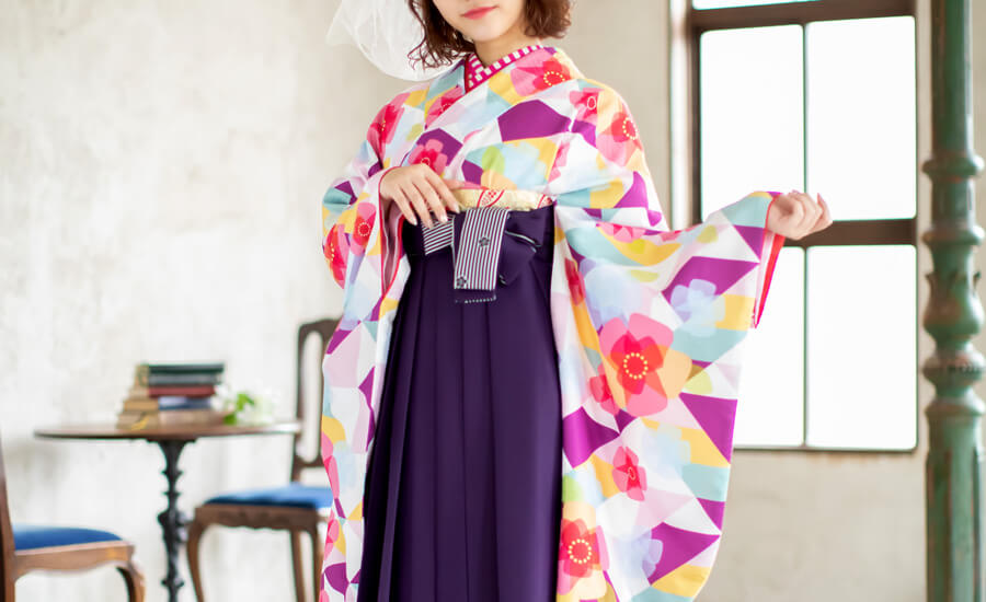 紫色の袴デザイン