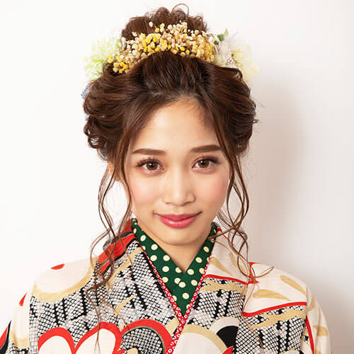 日本髪風のオシャレな袴のヘアスタイル