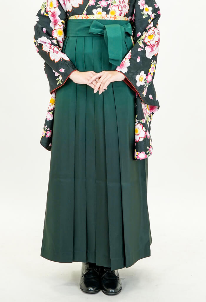 卒業式のレンタル袴：黒に小桜リング小紋×フカミドリボカシ