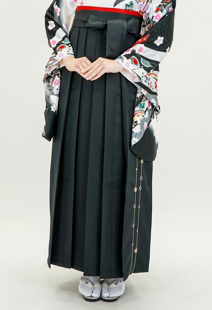 レンタル袴：白地に黒束ねのし×黒すだれ