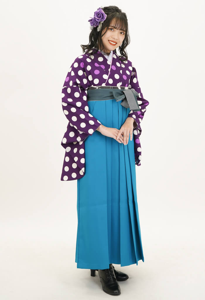 レンタル袴：紫地に白水玉 ×サイレントブルーひも縞 