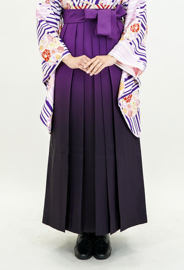 卒業式のレンタル袴：紺縞華かがみ×ムラサキボカシ