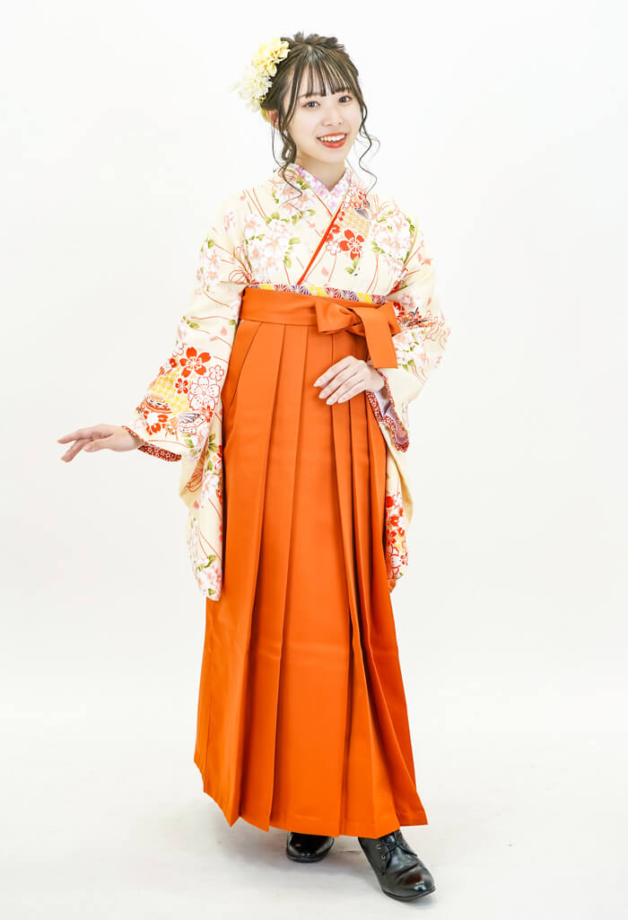 【卒業式 袴 レンタル】EEE911_ORG010 HLクリーム桜花束×オレンジ