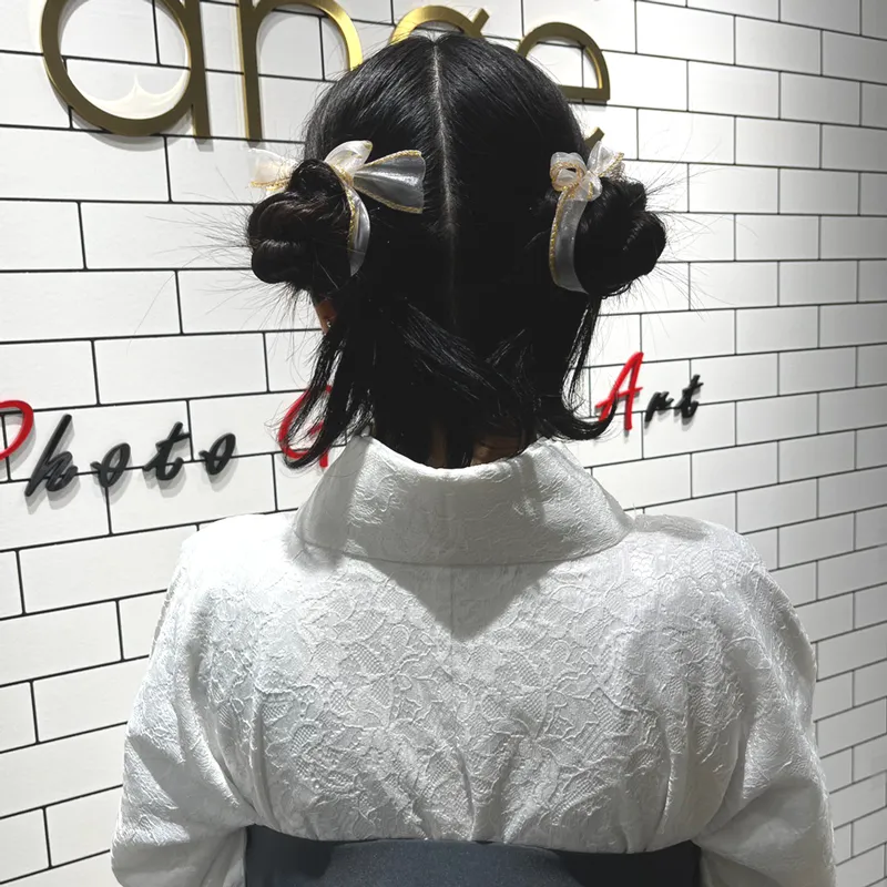 卒業式袴レンタル店アンジュを利用したお客様の写真「髪型・ヘアアレンジ・ヘアセット・ツインお団子アレンジ」