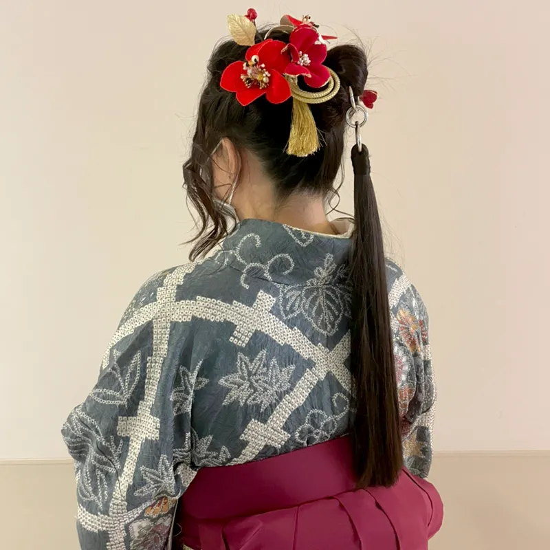 卒業式袴レンタル店アンジュを利用したお客様の写真「髪型・ヘアアレンジ・ヘアセット・アップ＋リングエクステ」