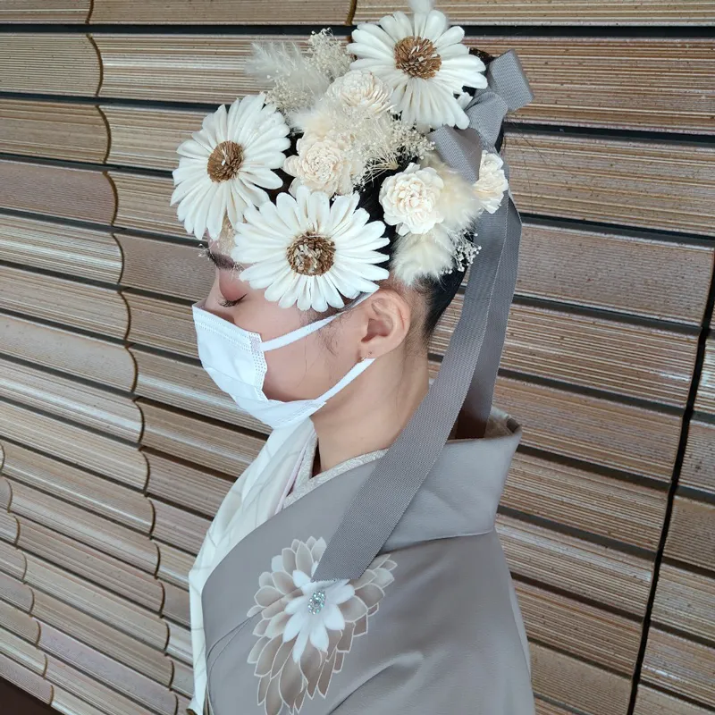卒業式袴レンタル店アンジュを利用したお客様の写真「髪型・ヘアアレンジ・ヘアセット・お花たっぷりアレンジ」