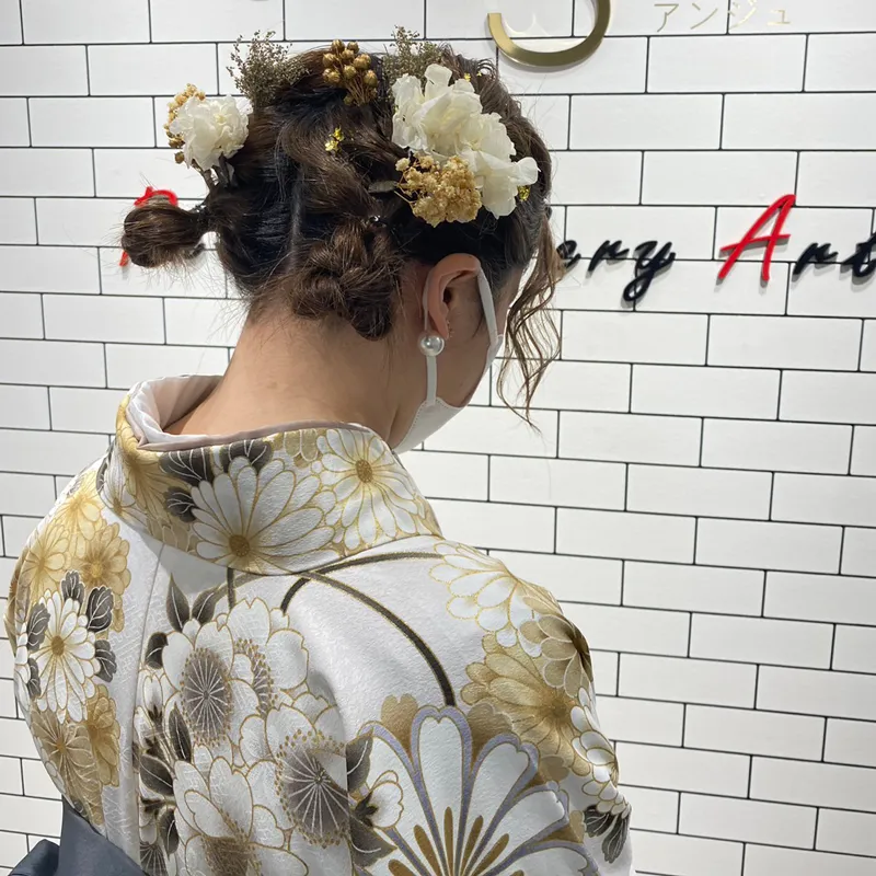 卒業式袴レンタル店アンジュを利用したお客様の写真「髪型・ヘアアレンジ・ヘアセット・ミニツインお団子」