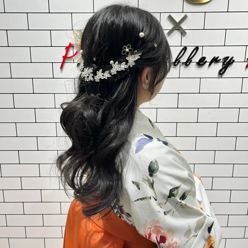 卒業式袴レンタル店アンジュを利用したお客様の写真「髪型・ヘアアレンジ・ヘアセット・ゆるふわハーフアップ」