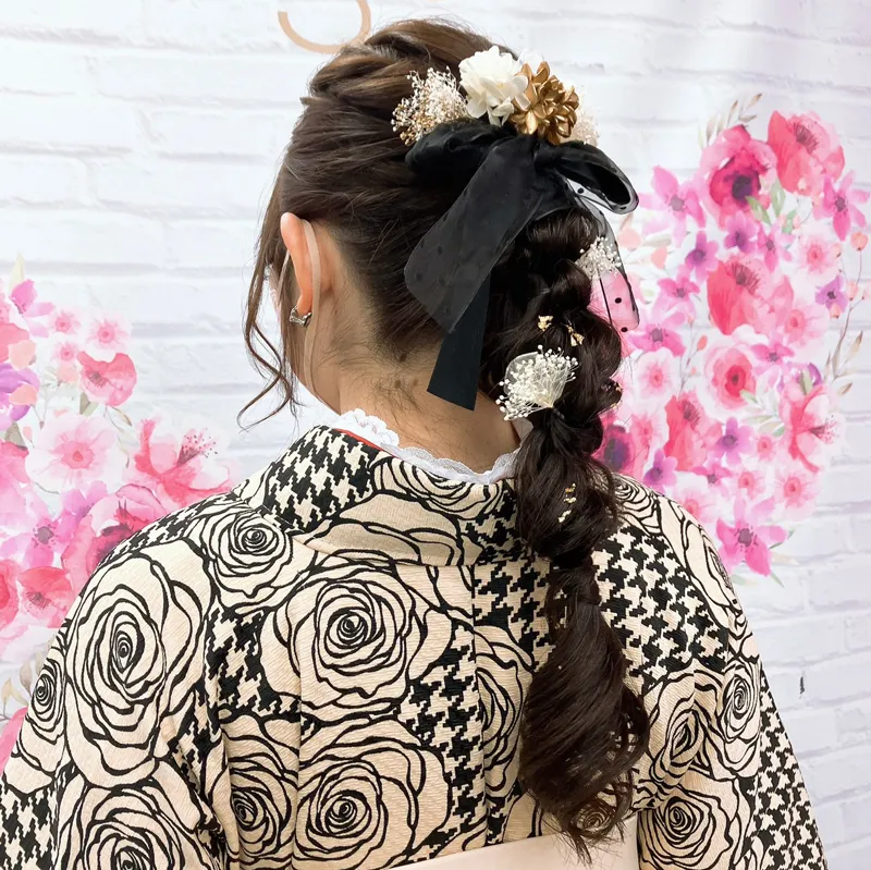 卒業式袴レンタル店アンジュを利用したお客様の写真「髪型・ヘアアレンジ・ヘアセット・リボン×編みおろし」
