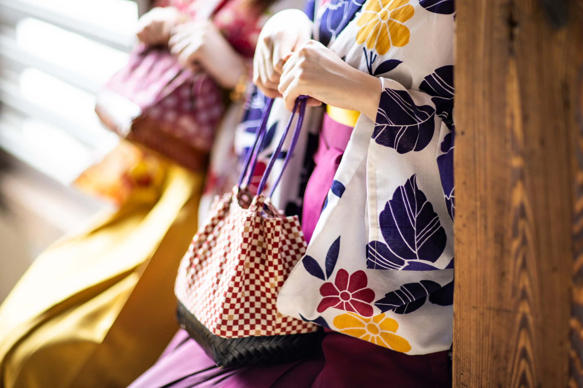 【袴に合う巾着の選び方】卒業式コーデのコツと注意点