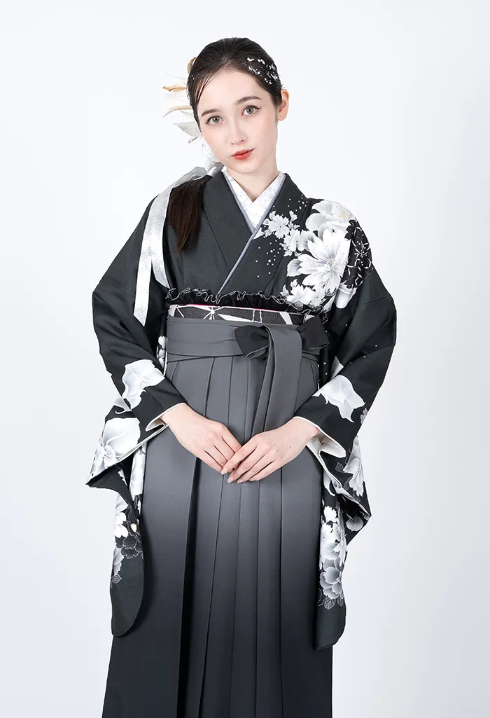 卒業式袴レンタル EE9014_K00005 着物：フォレスト×白百合クリスタル 袴：グレー×黒ぼかし