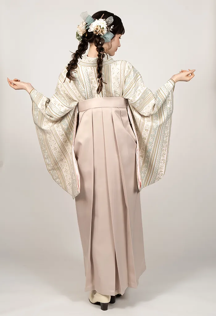 卒業式袴レンタル EEE972_SMB026 着物：縦蔦小花 from HANAE MORI 袴：スモーキーベージュ　